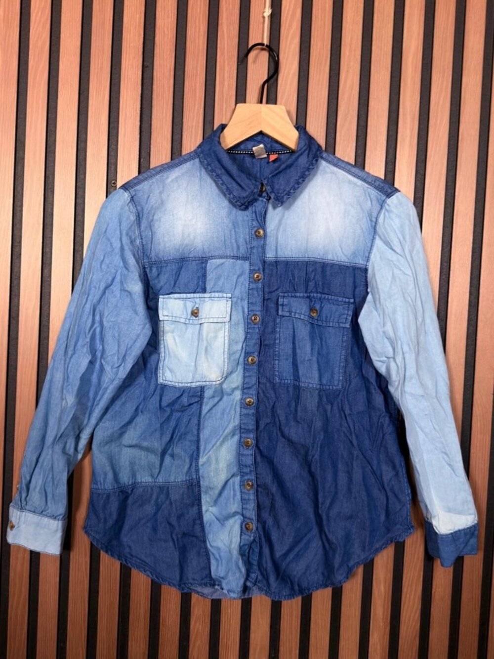 Pilcro Denim Shirt XS Petite Womens Blue Colorblock Chambray Western Button Up